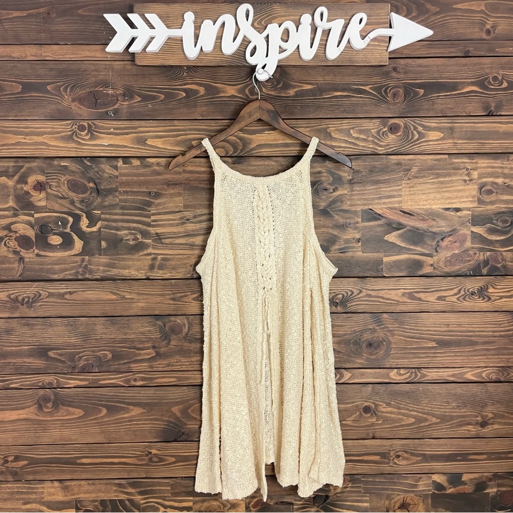 She & Sky | Open Split Lace Up Backside Popcorn‎ Knit Cold Shoulder Sweater - Picture 9 of 11